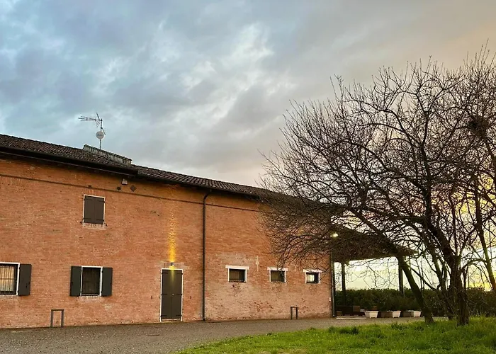 Alojamento de Acomodação e Pequeno-almoço La Cascina Del Balsamico 4*