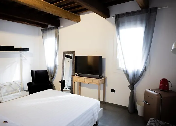 La Cascina Del Balsamico Alojamento de Acomodação e Pequeno-almoço 4*